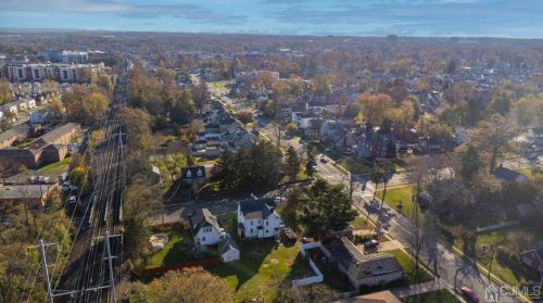 86 Freeman St, Woodbridge NJ  07095-3435 exterior