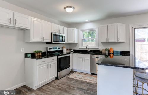 99 Fetrow Ln, Rudytown, PA 17070-3042