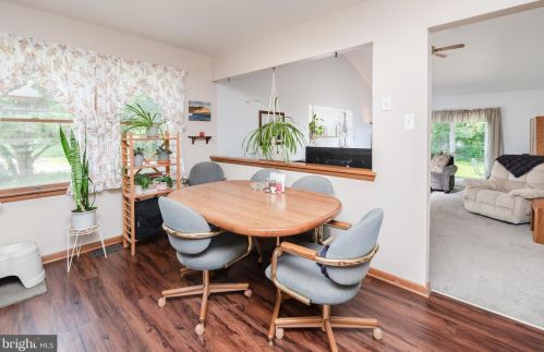 6 Pendleton Dr, Berlin Boro NJ  08009-9672 exterior