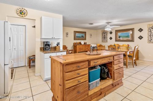 2002 Ivy Dr, Cocoa FL 32922-5439 exterior