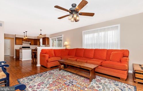 309 Williams Cir, Collegeville PA  19473-2344 exterior