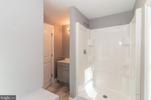 511 4th St, Laurel DE  19956-1506 exterior