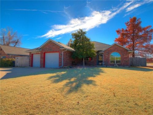 10132 Bradford Way, Yukon, OK 73099-7640
