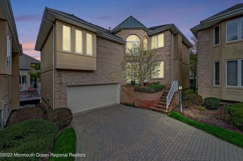 167 Ln Quinta Ct, Holmdel Village NJ  07733-2536 exterior