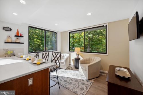 4690 Province Line Rd, Princeton NJ 08540-4303 exterior