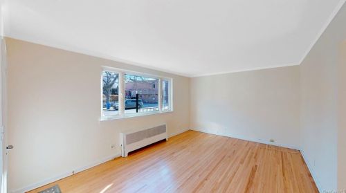1963 Mayflower Ave, Bronx, NY 10461-4006