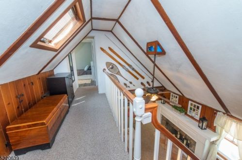 21 Lagoon Trl, Kinnelon NJ  07405-3310 exterior