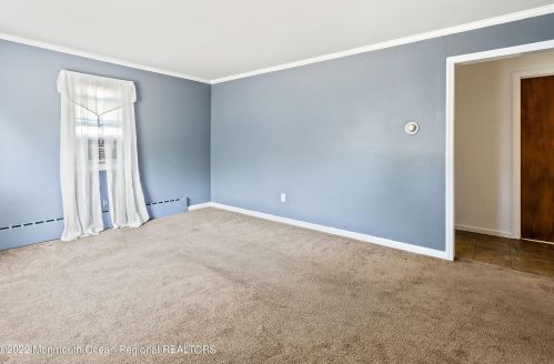 72 Baywood Blvd, Bricktown, NJ 08723-6966