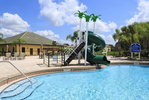 8962 California Palm Rd, Kissimmee FL 34747-1574 exterior