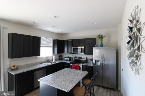 475 Sunshine Blvd, Frederica DE  19946 exterior