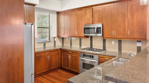395 4th St, Long Beach, CA 90802-0406