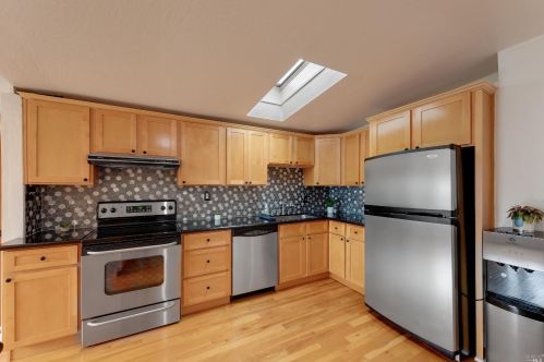 1789 Sarah Dr, Pinole CA  94564-2213 exterior