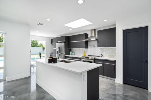 6344 13th Pl, Phoenix AZ  85014-1423 exterior