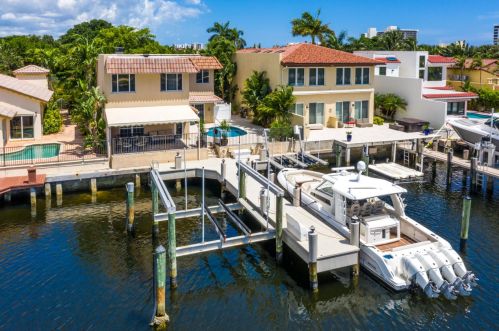 500 Commodore Cir, Delray Beach, FL 33483-8018
