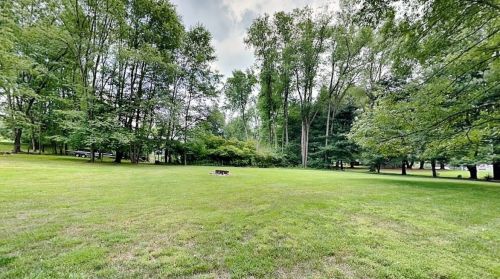 328 Mohican Trl, Mercer PA  16137-9333 exterior