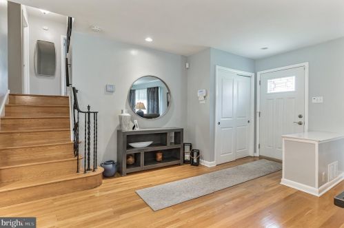 637 Hoyt Rd, Huntingdon Valley, PA 19006-8103