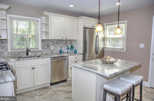 142 Marlboro Rd, Trenton NJ  08648-3651 exterior