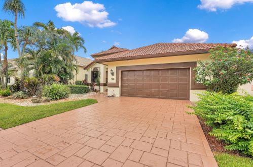 6100 Terra Mere Cir, Boynton Beach, FL 33437-4919