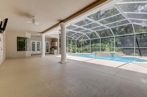 3874 Crescent Cove Pl, Tarpon Springs FL  34688-7708 exterior