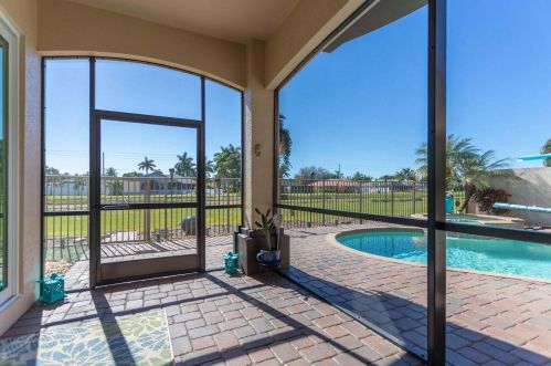 4102 Artesa Dr, Boynton Beach FL  33436-2628 exterior