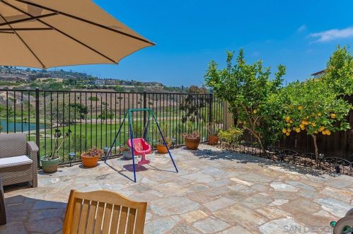 6962 Feldspar Pl, Carlsbad CA  92009-5212 exterior