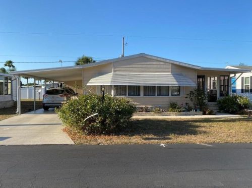 4 Mallard Dr, Winter Haven, FL 33884-3019