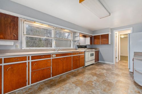 229 Quartz St, Grass Valley, CA 95945-6326