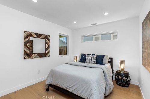 705 Juanita Ave, Redondo Beach CA  90277-2227 exterior