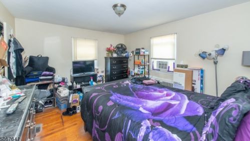 16 Irving Ter, Bloomfield NJ  07003-3811 exterior