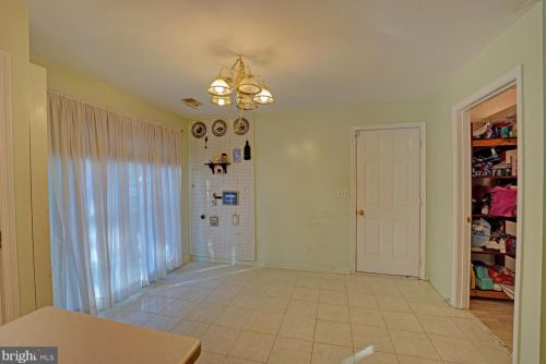 102 Falmouth Way, Dover DE  19904-5390 exterior