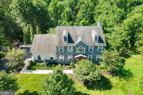 1819 Morgan Ln, Collegeville, PA 19426-2862