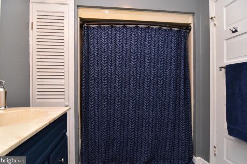 209 Delaware Ave, Harrington DE  19952-1236 exterior