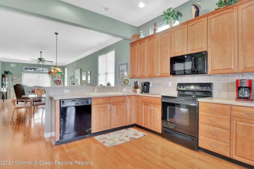 30 Wild Dunes Way, Jackson Twp NJ  08527-4038 exterior