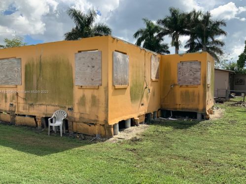 141 Greenstar Ave, Pahokee FL  33476-1421 exterior