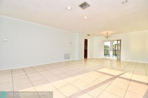 2131 52nd Ave, Hollywood FL  33021-3308 exterior