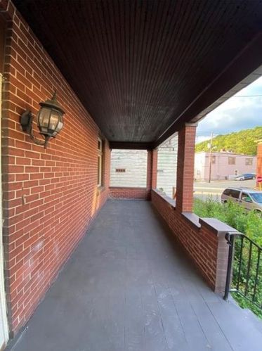 604 Vermont Ave, Glassport, PA 15045-1509