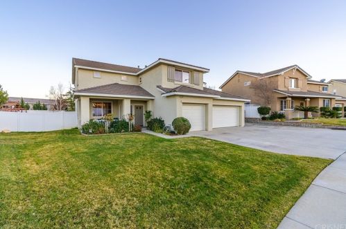 42240 Ridge View Dr, Lancaster CA 93536-7382 exterior