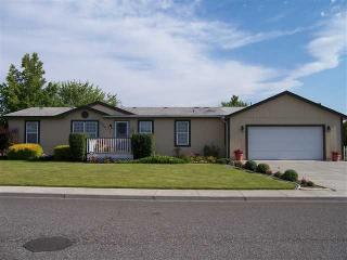 2536 Dennis St, Kennewick, WA 99337-2937
