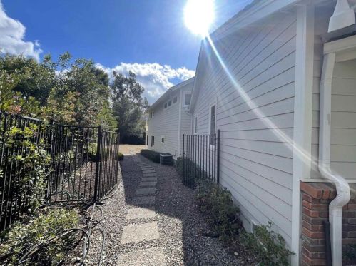 3304 Silver Oak Ln, Vista CA  92084-6614 exterior