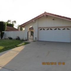 817 Calaveras Dr, Walnut CA  91789-4112 exterior