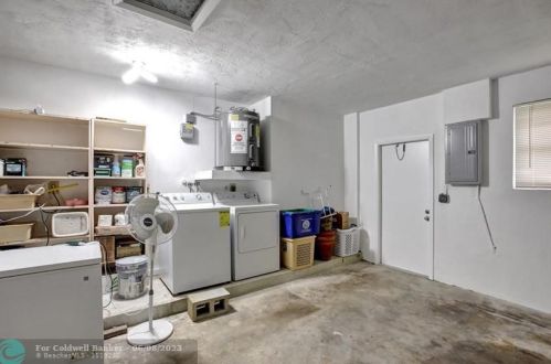 11940 19 St, Hollywood FL 33025-5613 exterior