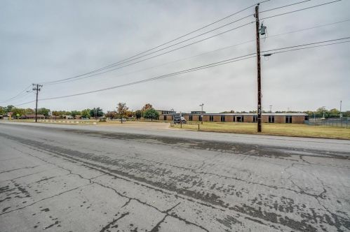 945 Dl Ave, Stephenville TX  76401-1736 exterior
