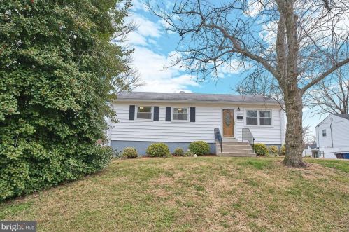 15215 Illinois Rd, Woodbridge, VA 22191-3624