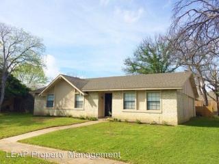 750 Teal Dr, Grand Prairie TX  75052-5865 exterior