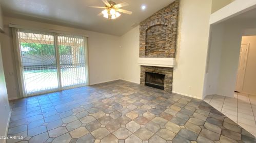 3315 109th Ave, Avondale AZ  85392-4045 exterior