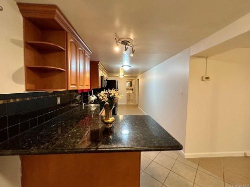 717 Logan Ave, Bronx NY  10465-2328 exterior