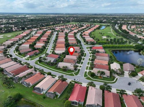 7038 Haviland Cir, Boynton Beach FL  33437-6472 exterior