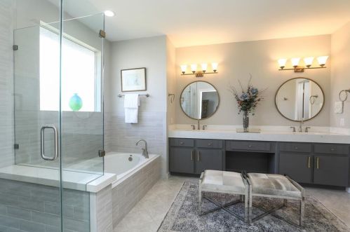 4320 Valerie St, Bellaire, TX 77401-5625