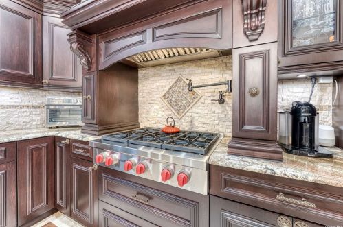 2672 Rachel St, North Bellmore NY  11710-5414 exterior