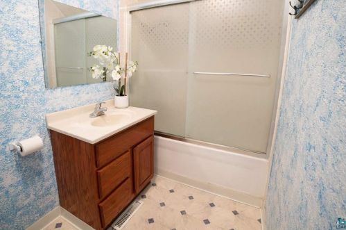 2817 Wicklow St, Duluth MN  55806-1415 exterior